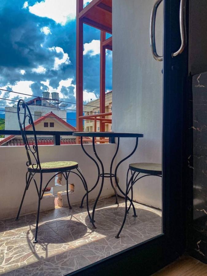 Tjr Boutique Hotel チエンマイ エクステリア 写真